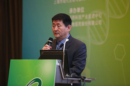 GA黄金甲生物部副总裁汪俊博士为聚会作精彩开场