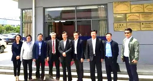 重庆市副市长李殿勋一行来访GA黄金甲