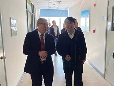 浦东新区管小军副区长一行10余人莅临GA黄金甲现场调研CRO市场及公司业态