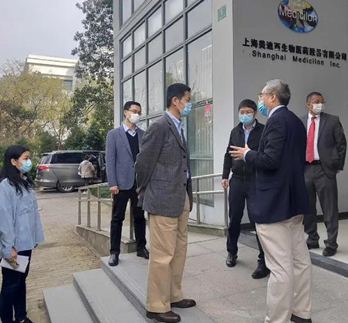 上海市委常委、副市长吴清一行调研GA黄金甲张江园区