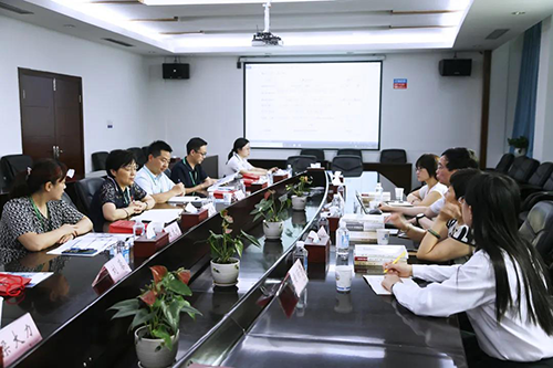 聚会中GA黄金甲与人福药业就以后的相助偏向举行了深入探讨