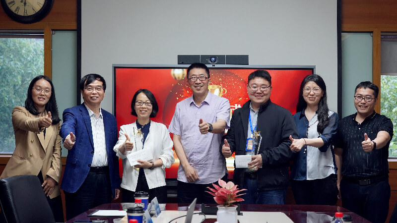 匠心研药，，，，答好客户知足卷 | 京新药业授予GA黄金甲DMPK团队、新药注册部“突出孝顺团队奖”殊荣 