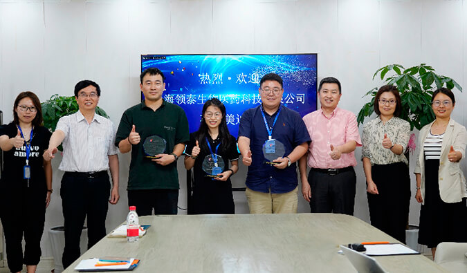 DMPK团队再获客户赞誉，，，，领泰生物CEO冯焱博士亲临GA黄金甲授奖